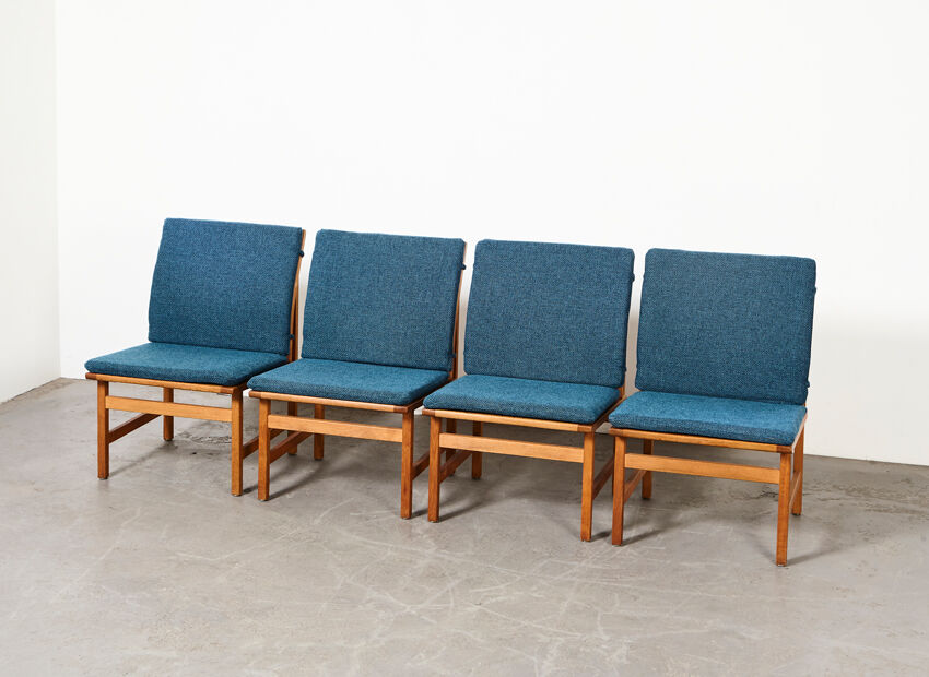 Set of 4 dining chairs model 3232 by Borge Mogensen for Fredericia Denmark 1958