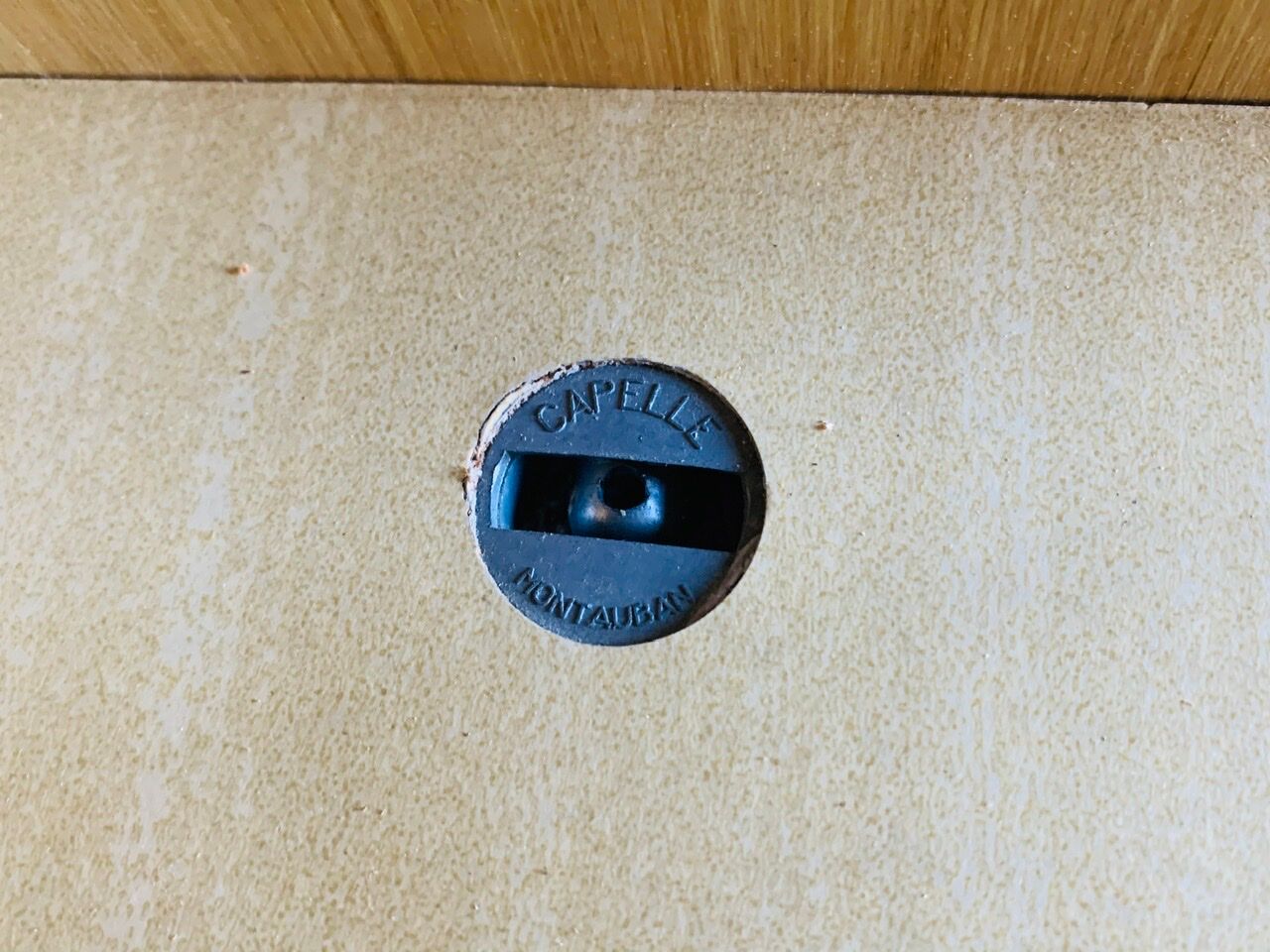 Vintage chest of drawers with 5 drawers by Capelle circa 70's