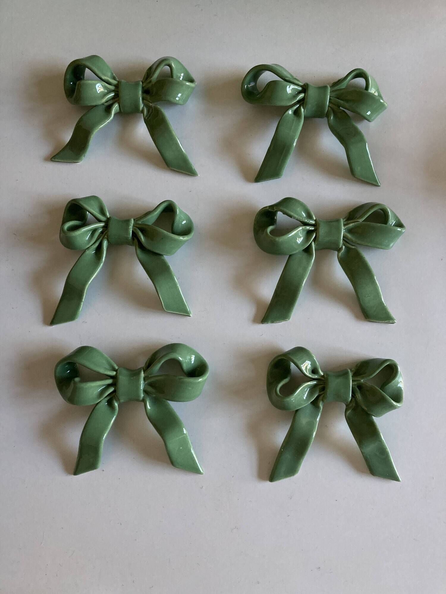 Set of 6 ribbon knife holders in green glazed earthenware 1980