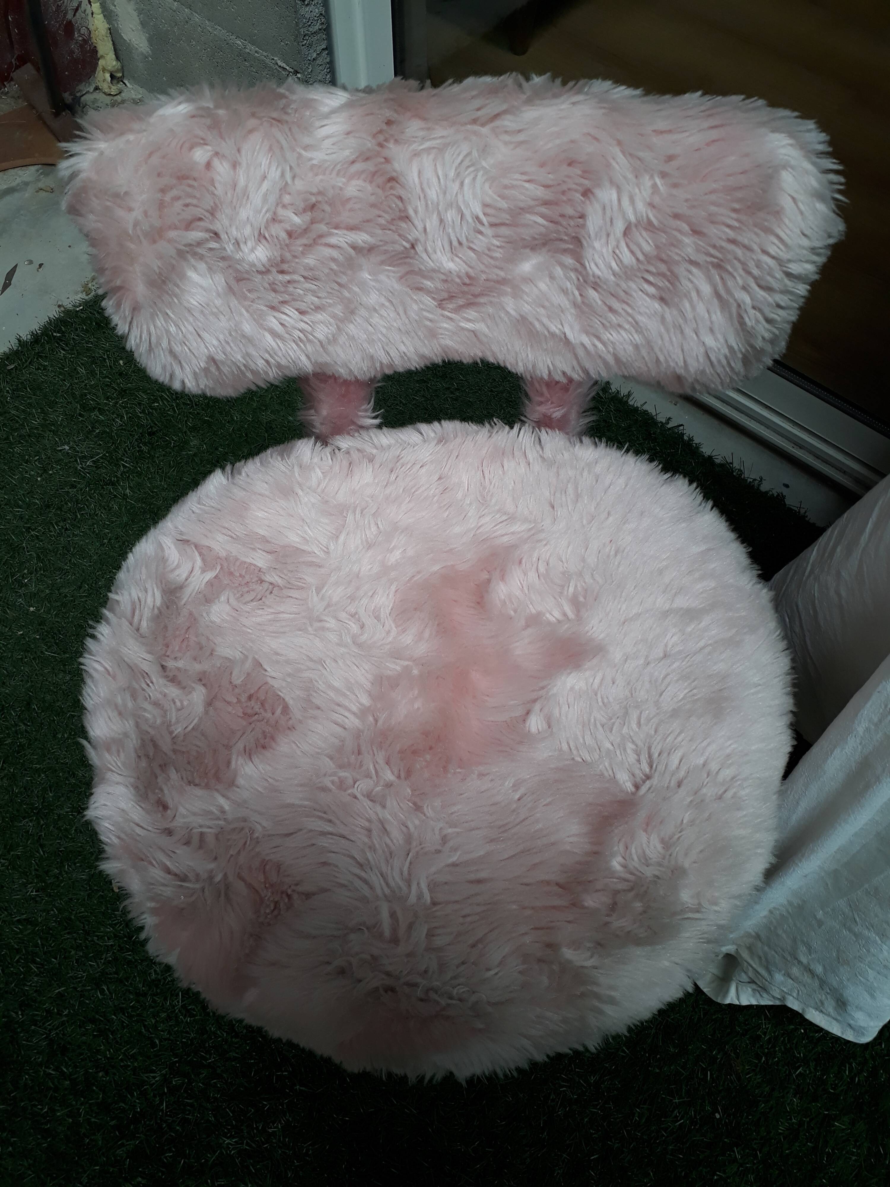 Chaise Pelfran moumoute rose