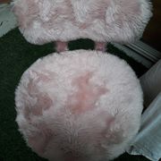 Chaise Pelfran moumoute rose