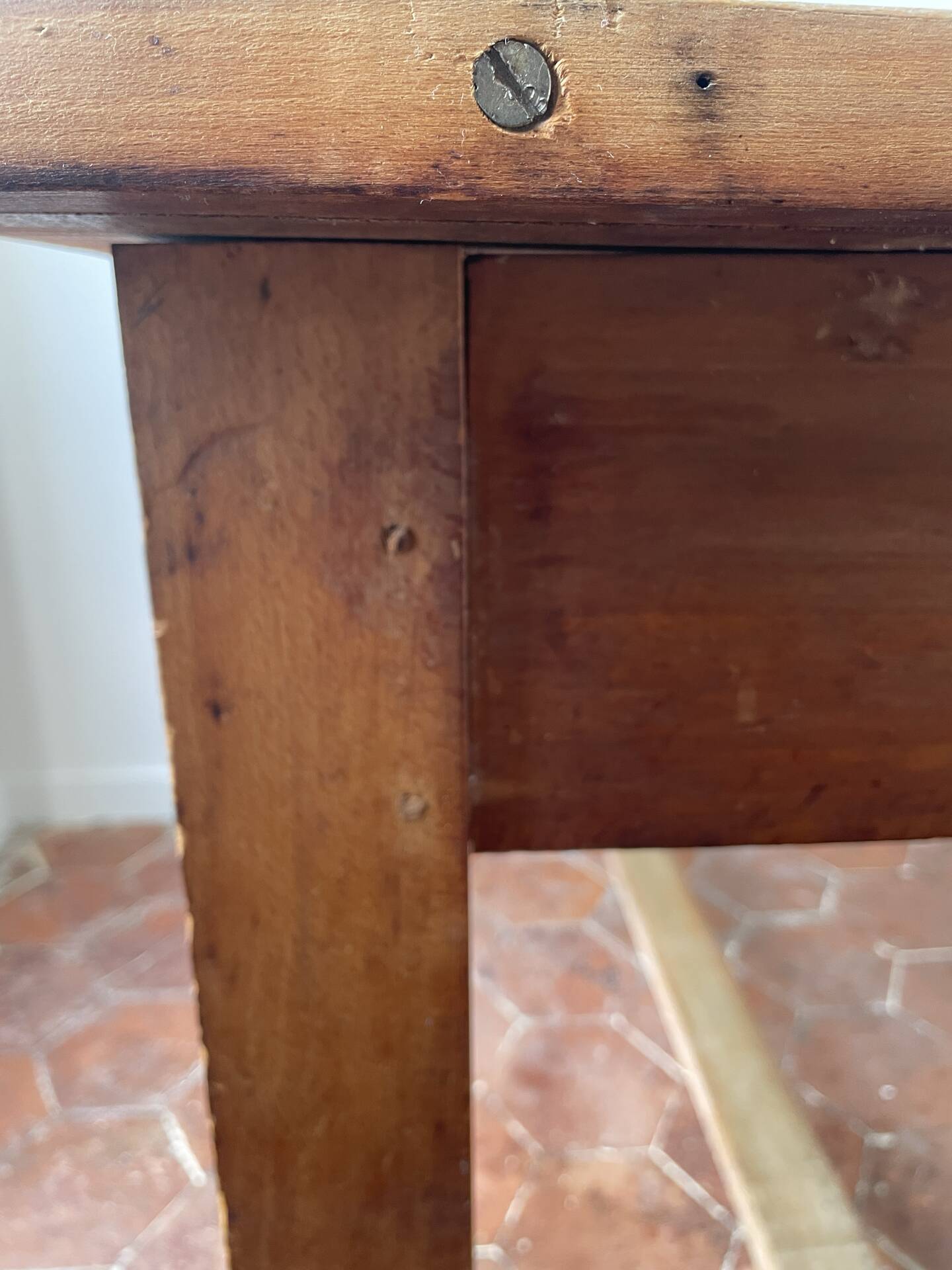 Small antique farmhouse table in wood – 120 cm