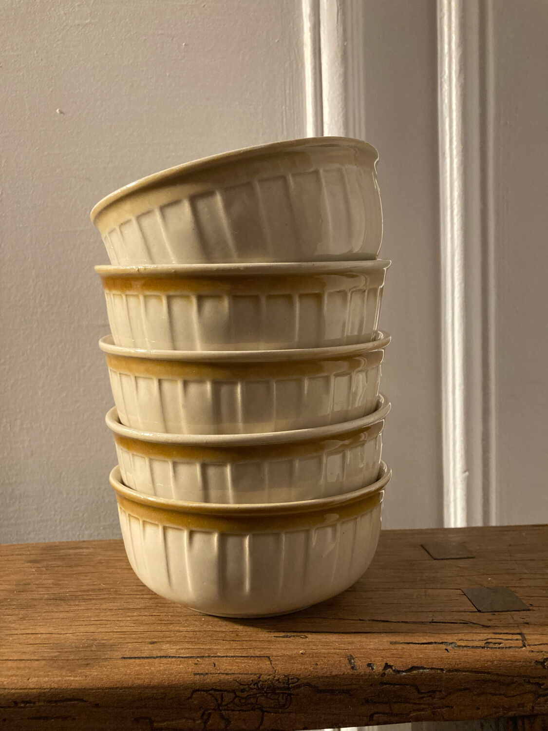 5 ceramic bowls