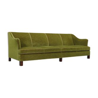 Scandinavian sofa from the 40s