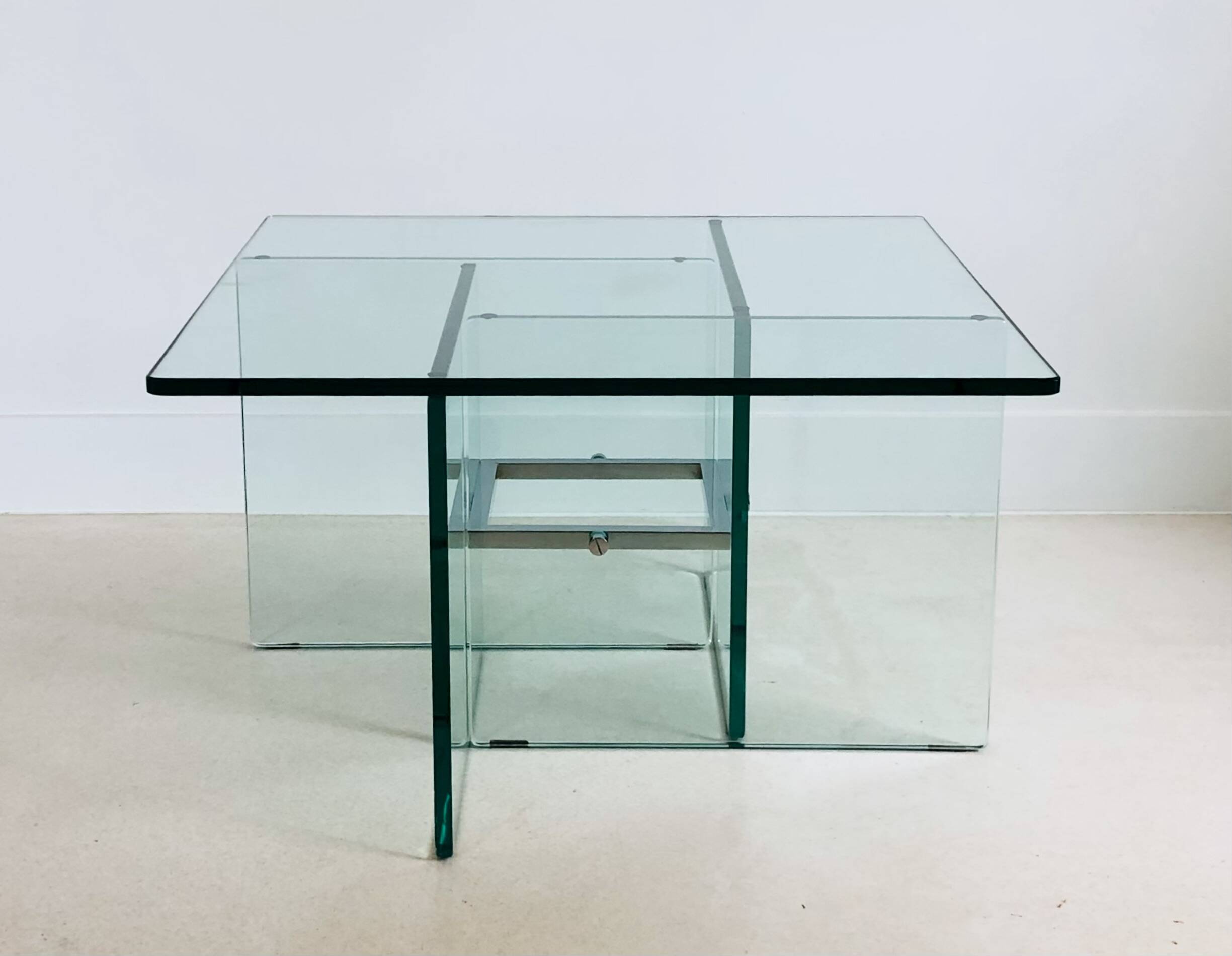 Square crystal glass coffee table, Italy 1970s