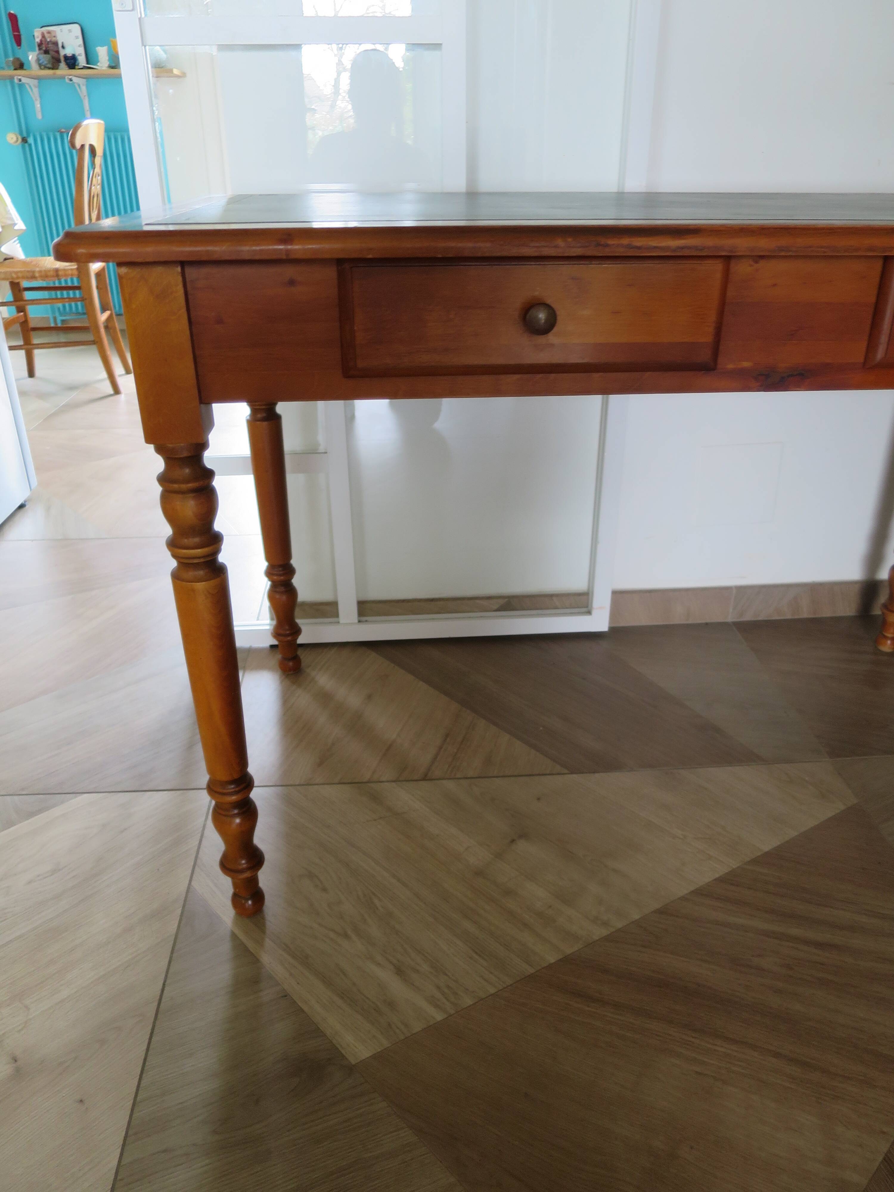 Minister's desk style L. Philippe – 2 drawers – cherry wood – faux leather desk mat