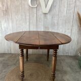 Extendable country table