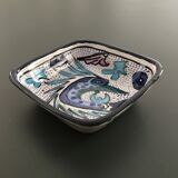 Empty pocket blue fish decoration