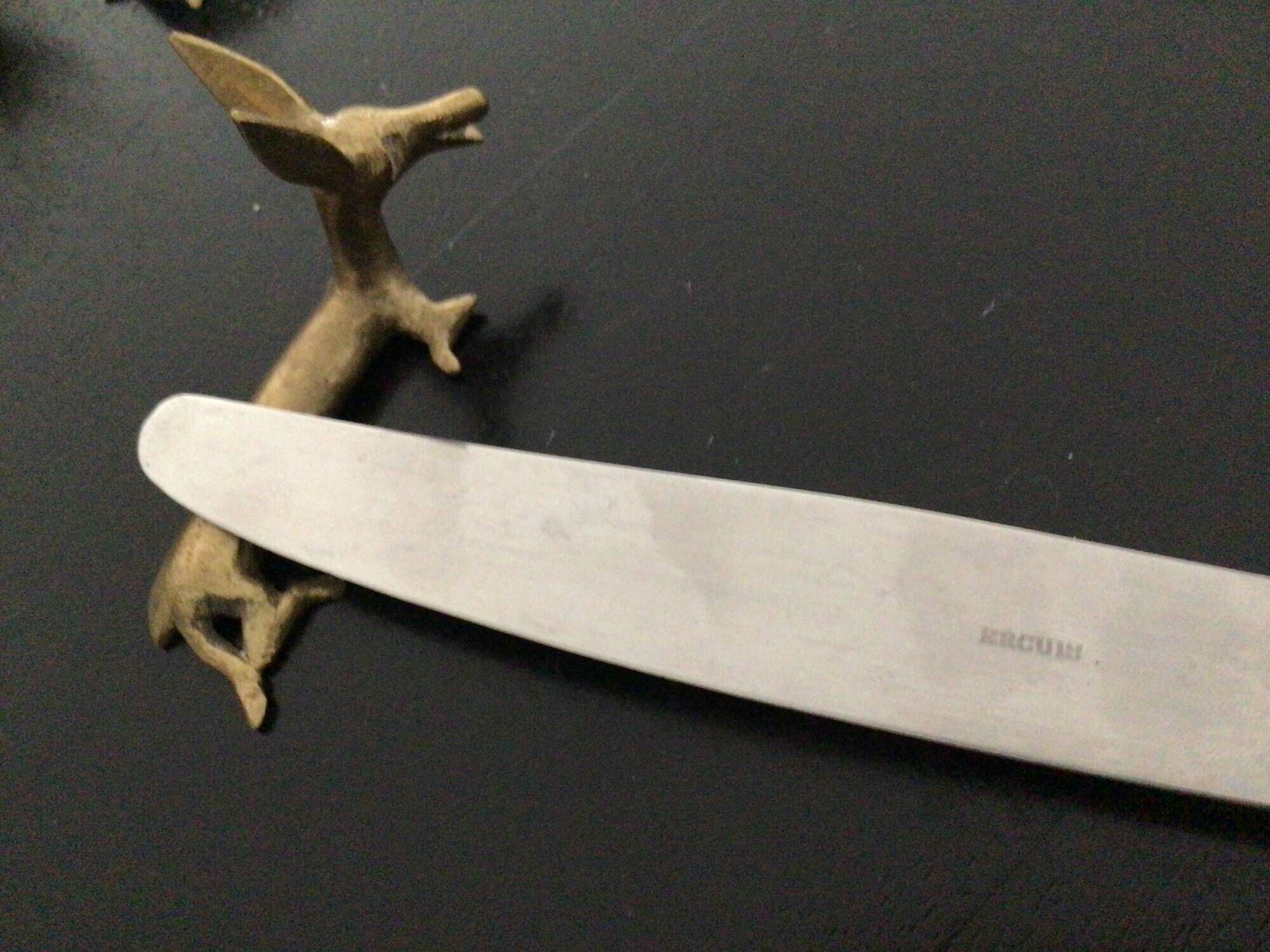 African knife holders