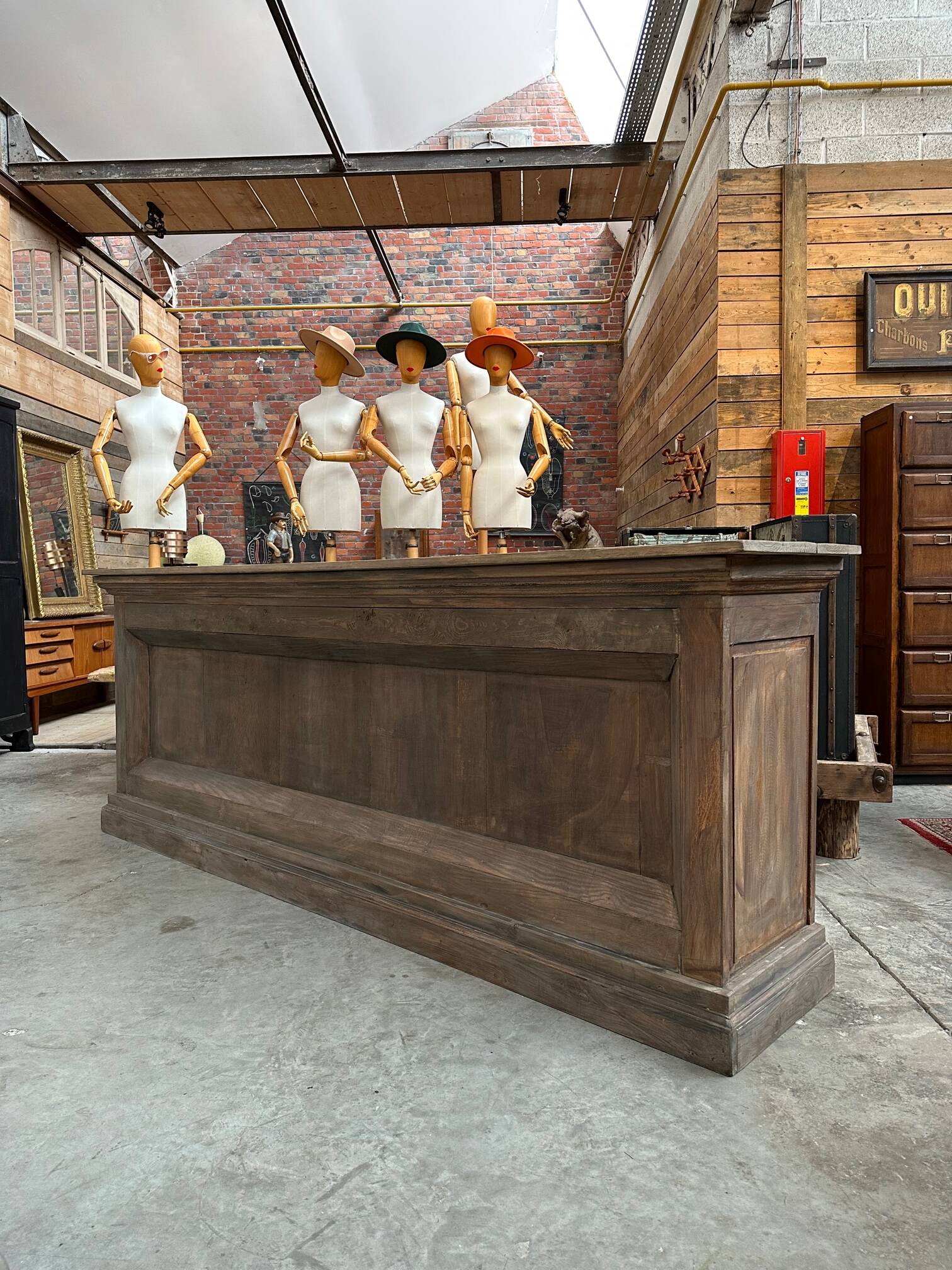 Grand bar de fabrication artisanale