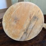 Round stool with pencil legs