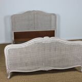 Regency bed