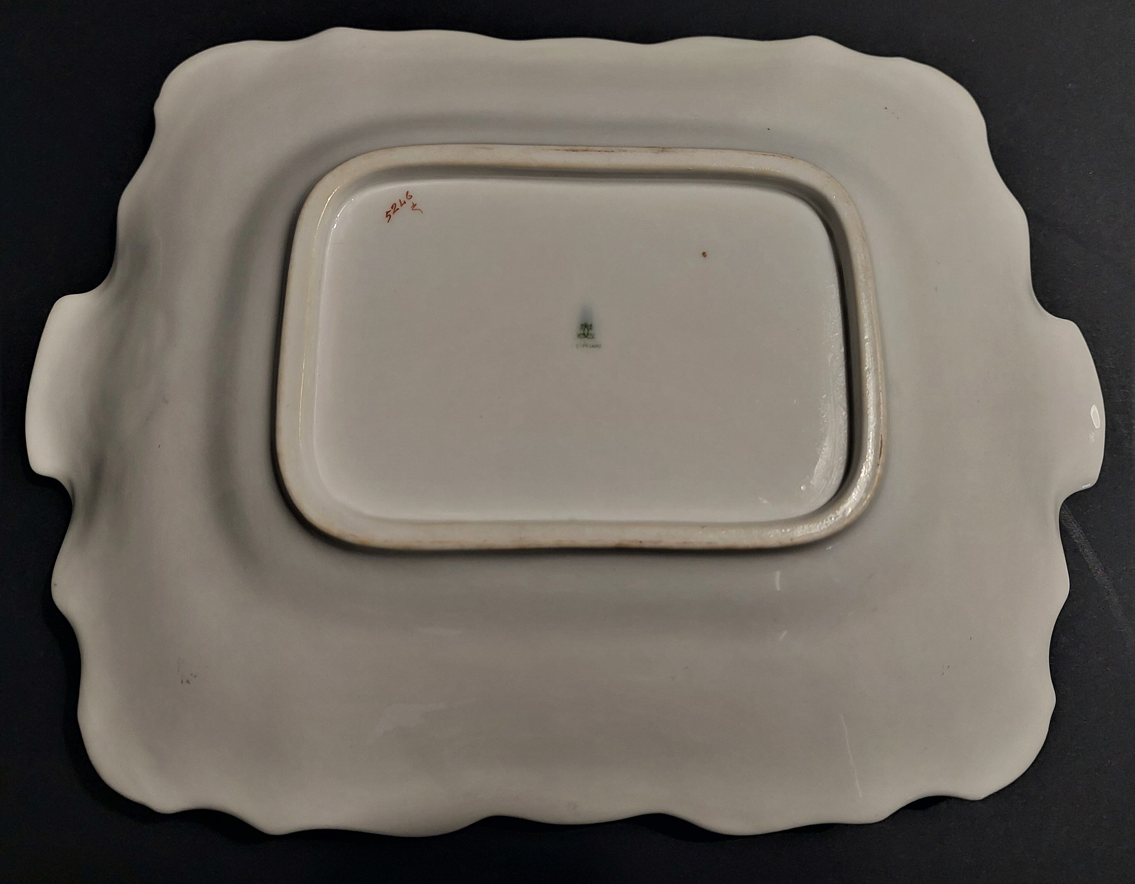 English porcelain dish Copeland white and gold décor