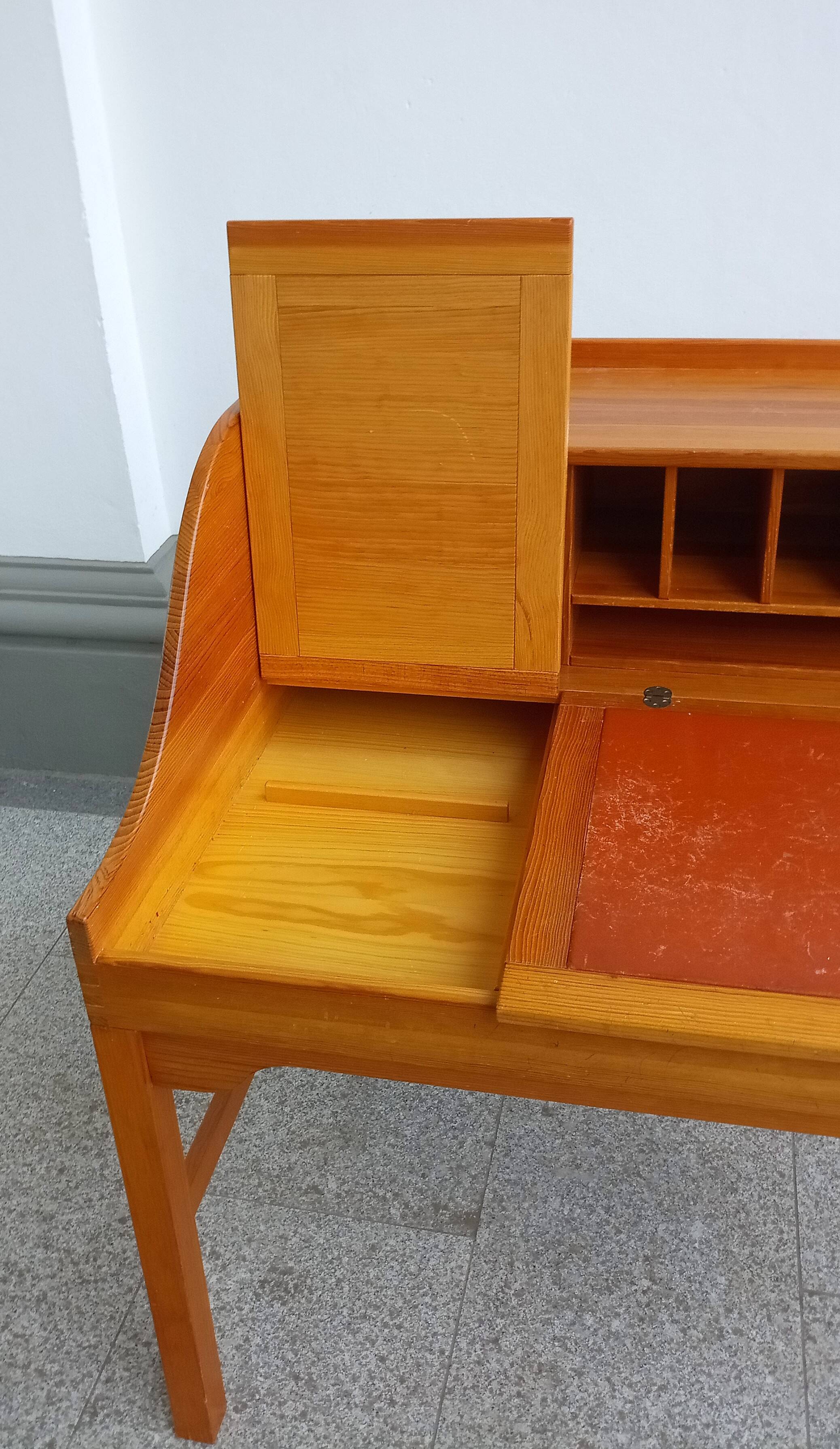 Desk in oregon pine by andreas hansen for hadsten träindustri
