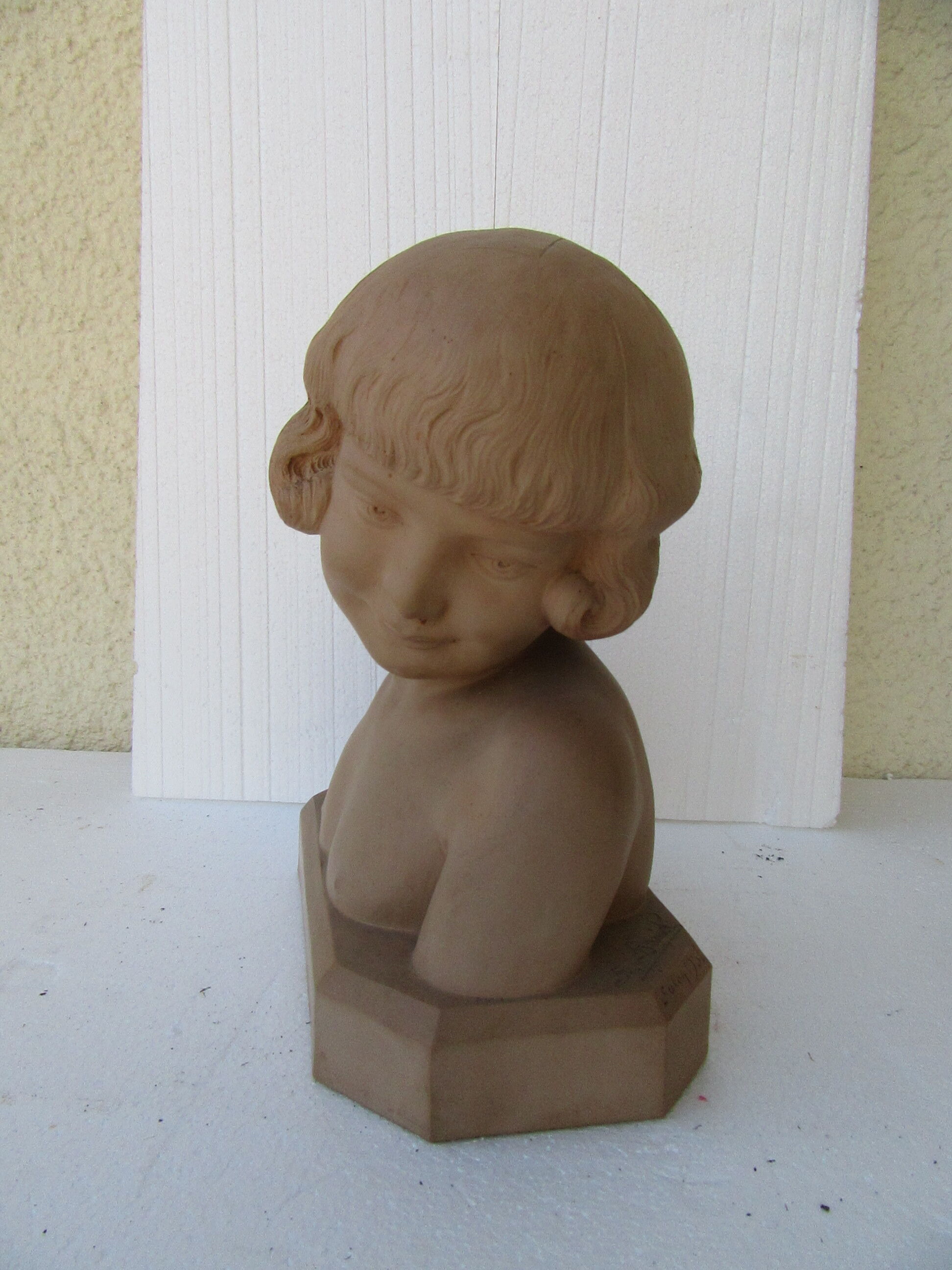 Child bust terracotta 1931
