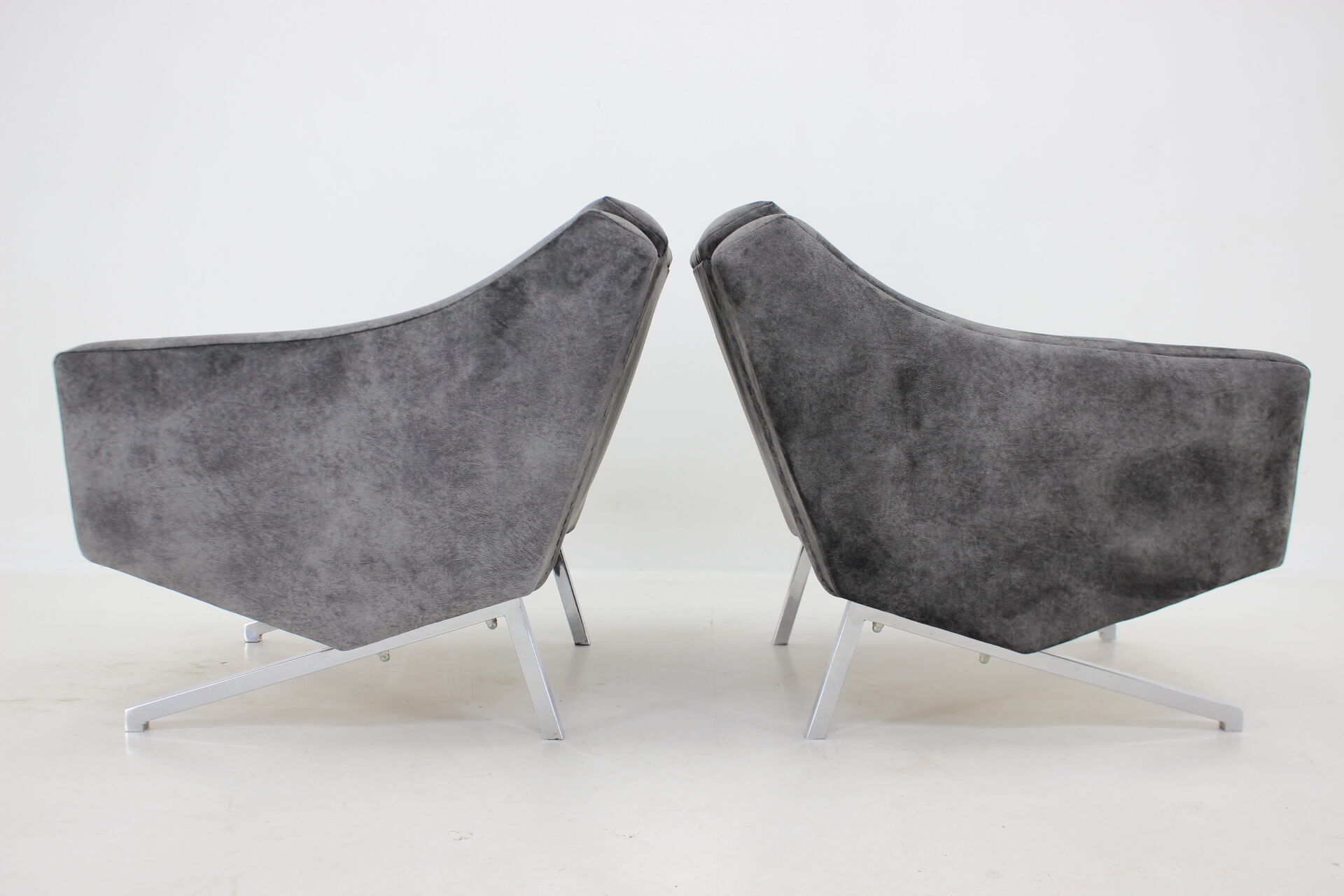 1970s pair of italian design armchairs