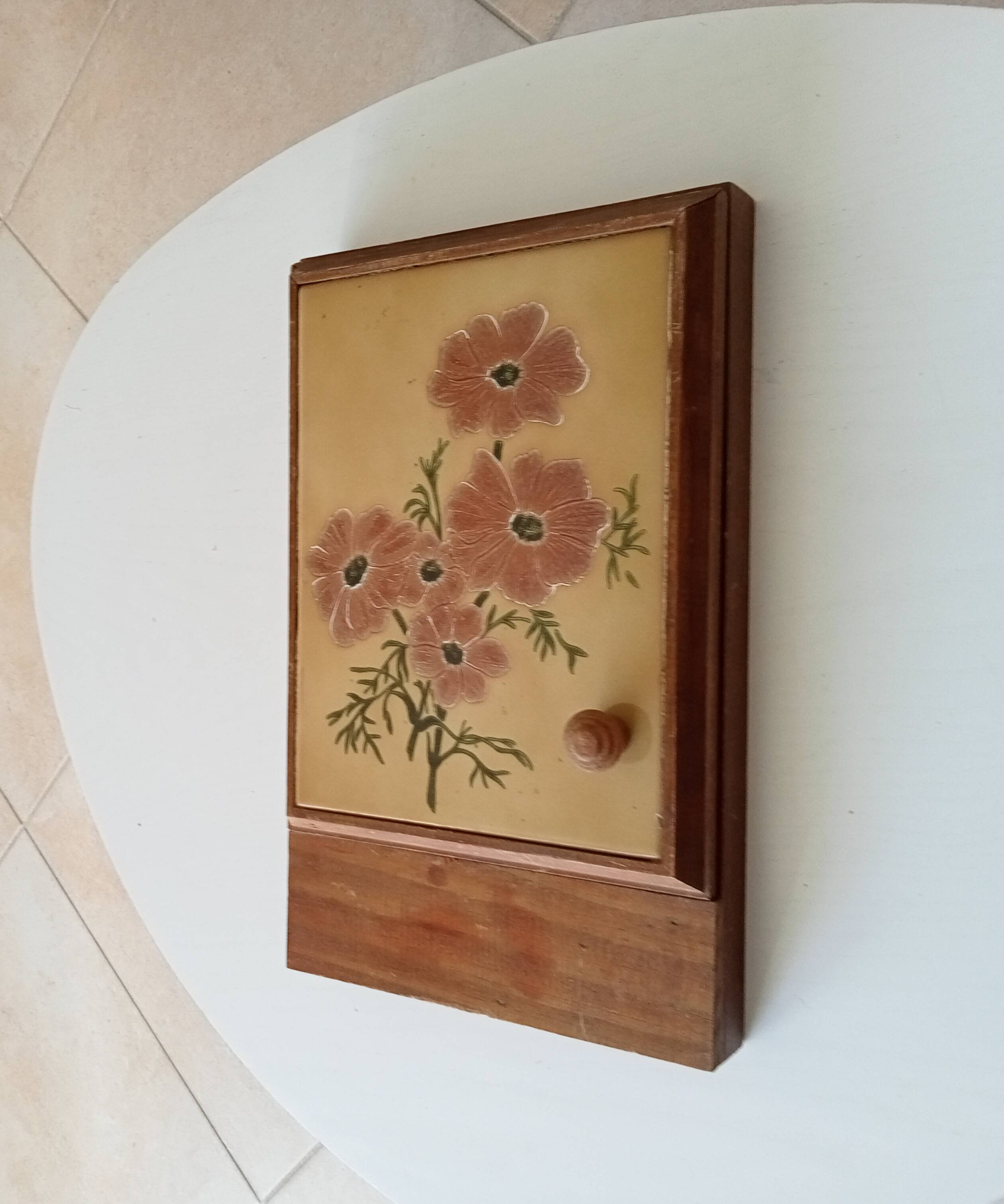 Vintage key holder wall box from the 60s/70s