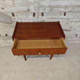 Vintage small-sized chest of drawers