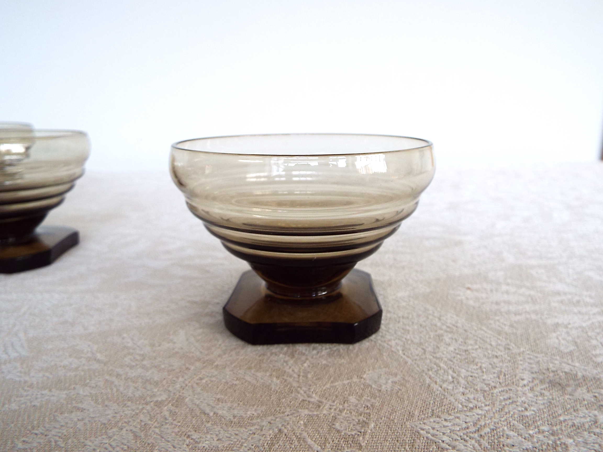 5 art deco smoked glass cups