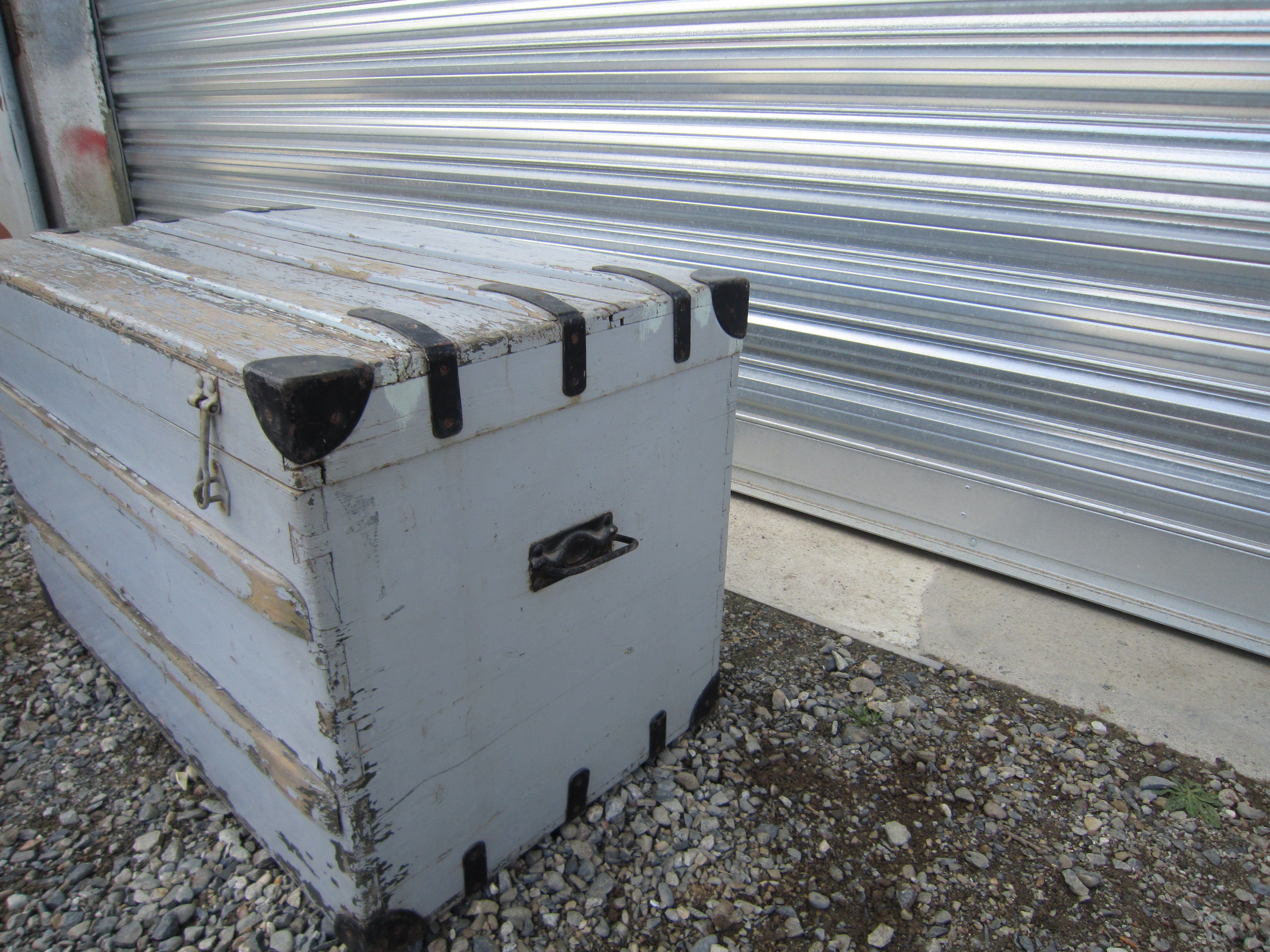 Wooden storage travel trunk