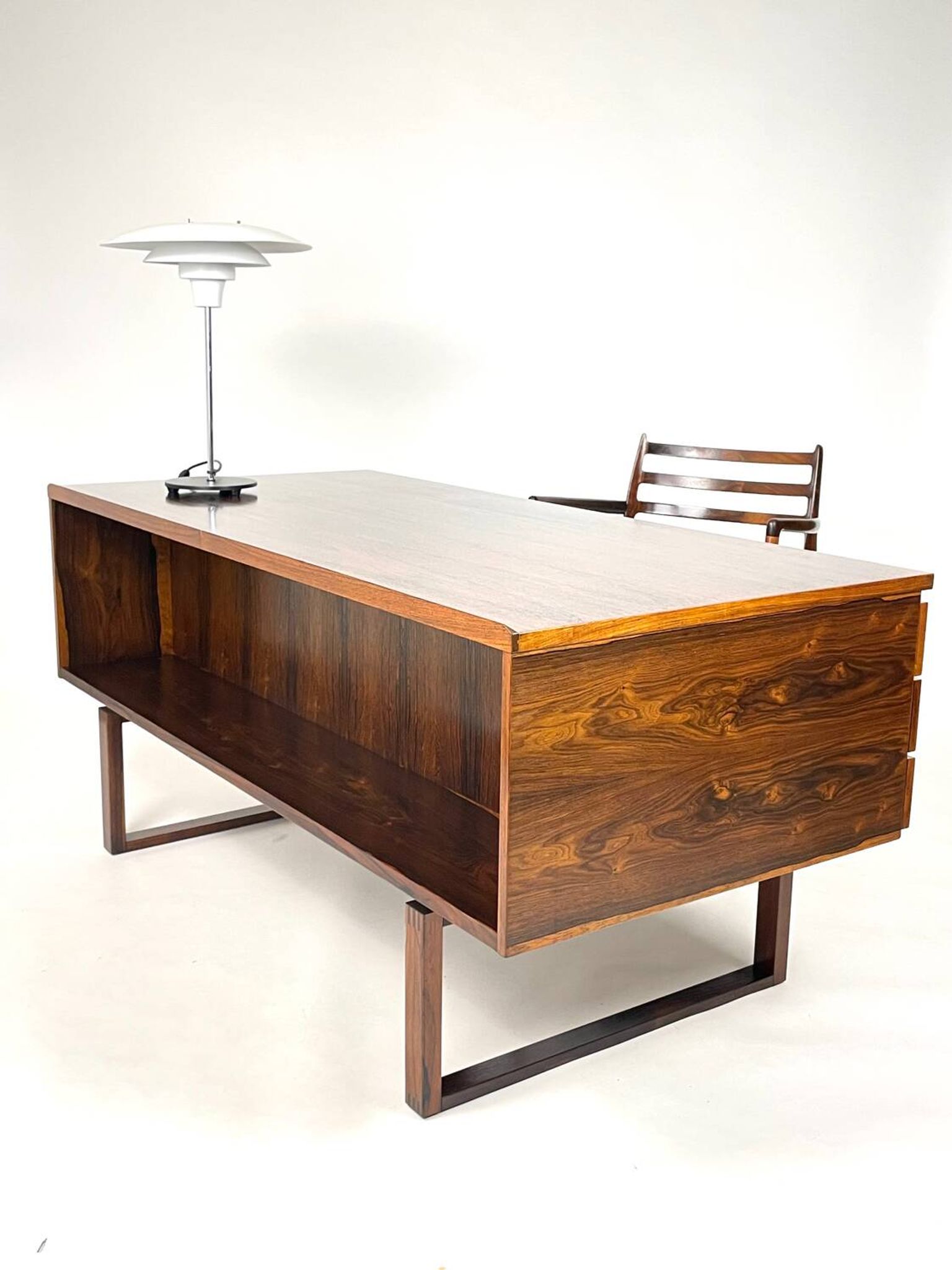 Danish Modern ( Mid-Century ) desk by Torben Valeur for DYRLUND, 1960s