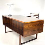 Danish Modern ( Mid-Century ) desk by Torben Valeur for DYRLUND, 1960s