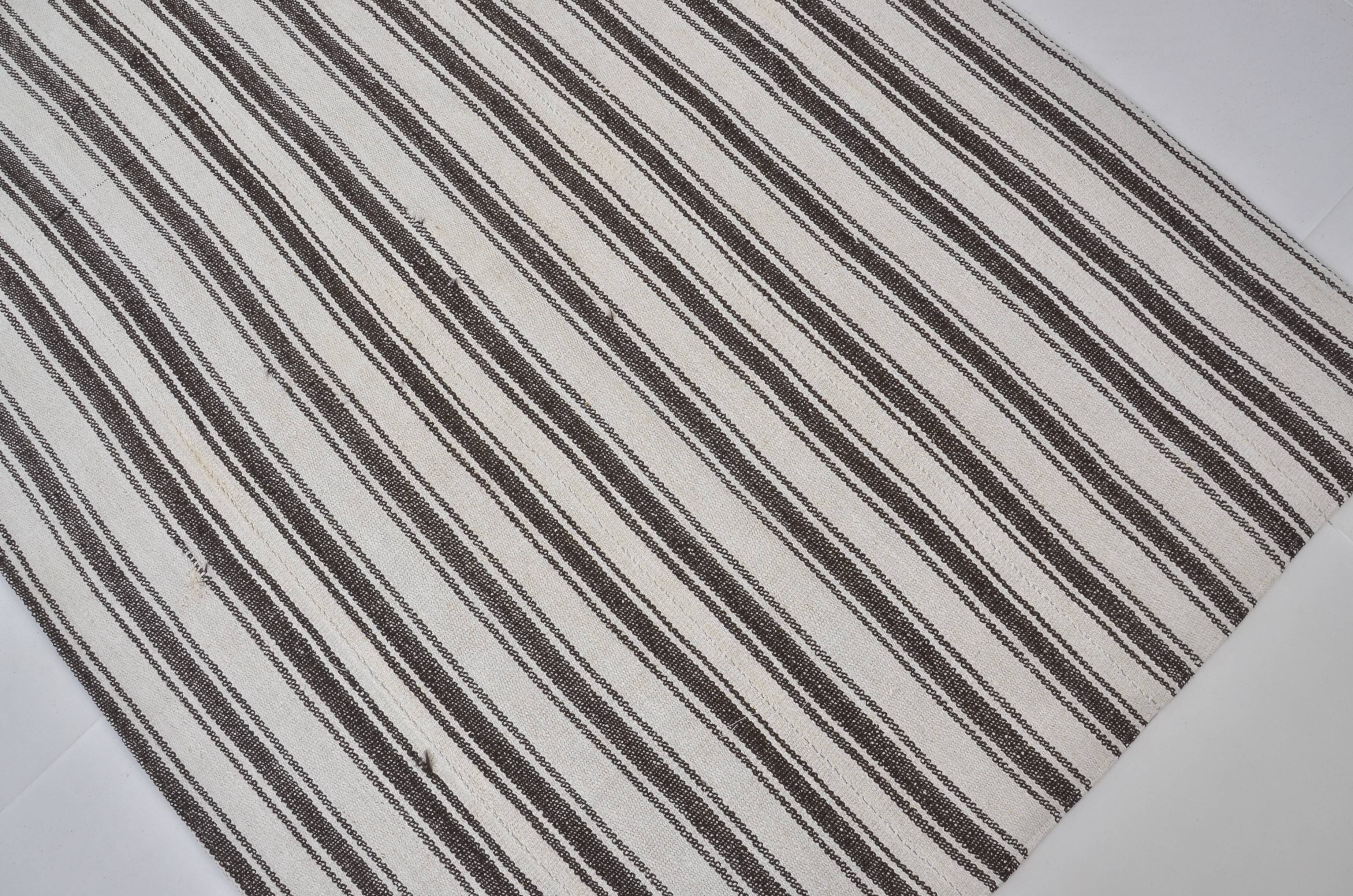 Neutral Oushak Vintage Kilim SKU 3813