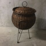 Rattan worker