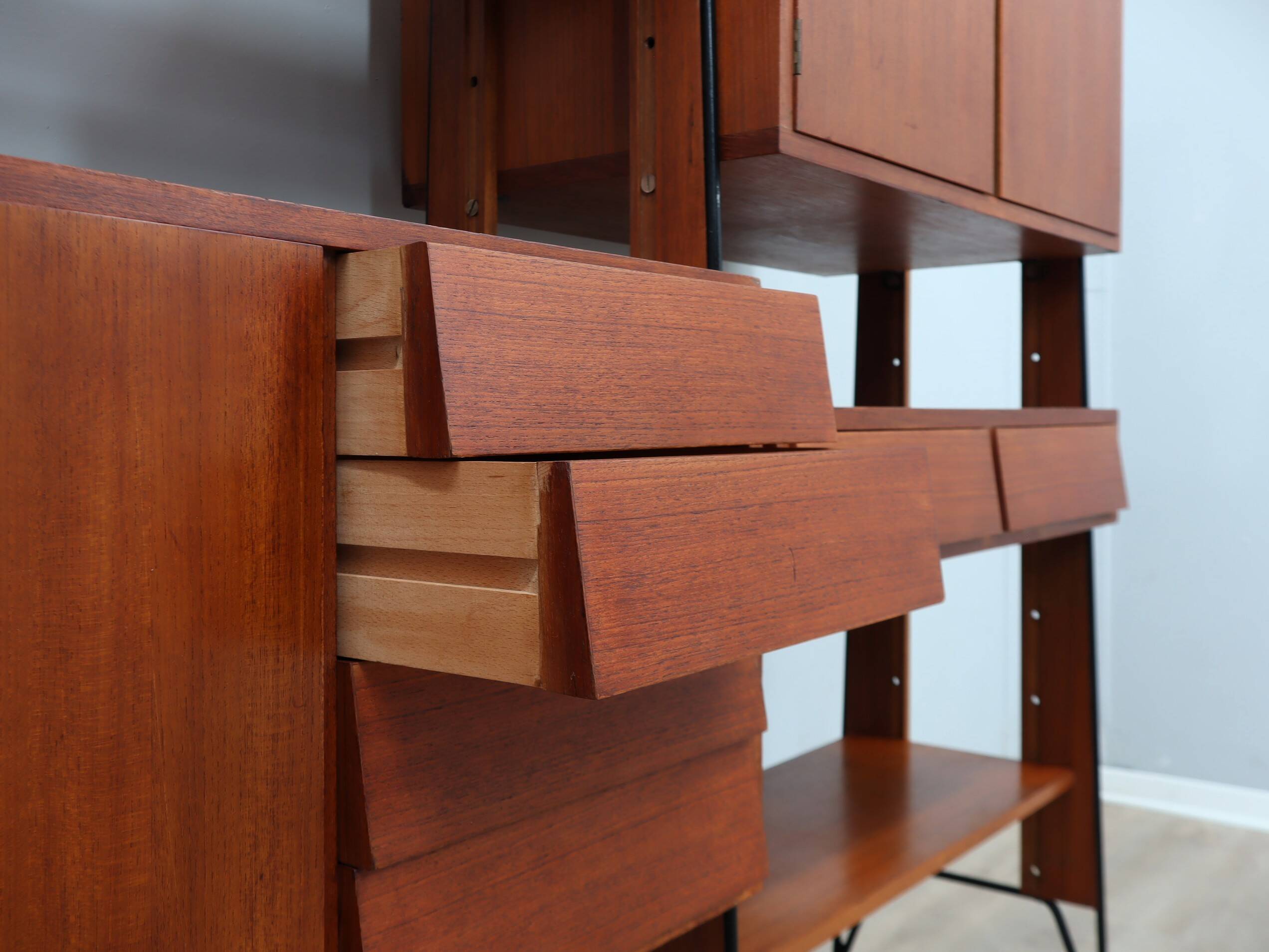Mid century modular teak bookcase with bar unit, Italy 1950s