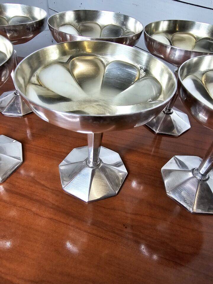 Coupe à champagne art déco en métal argenté x 12