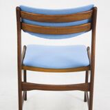 A set of 4 teak dining chairs,