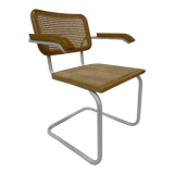 Cesca model B64 chair with armrests in white Design