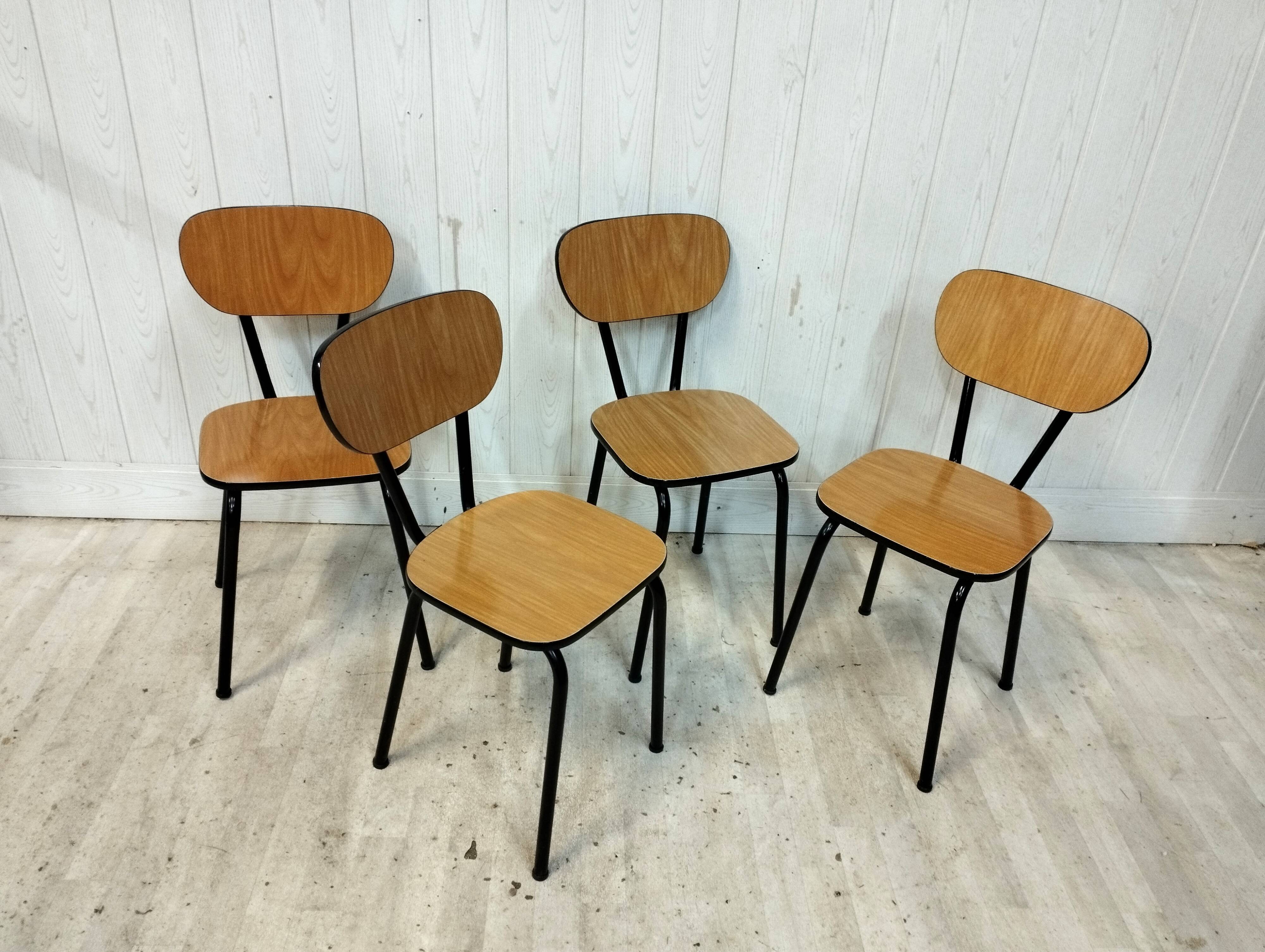 Set of 4 vintage chairs in formica