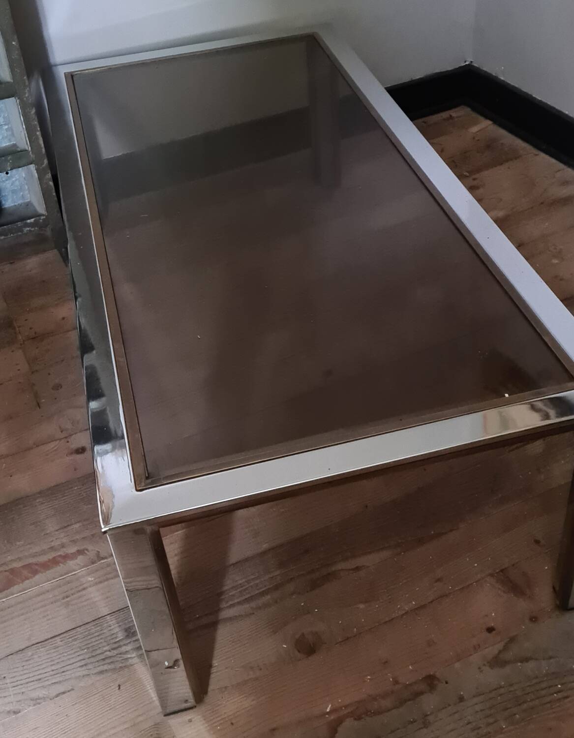 Table de salon en chrome, laiton et verre