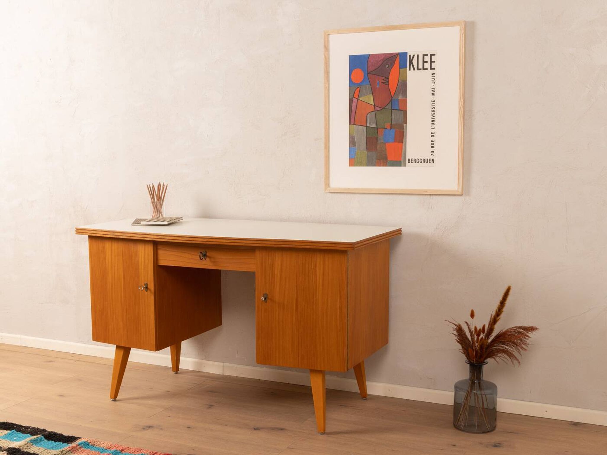 Bureau en bois autoportant, années 1950