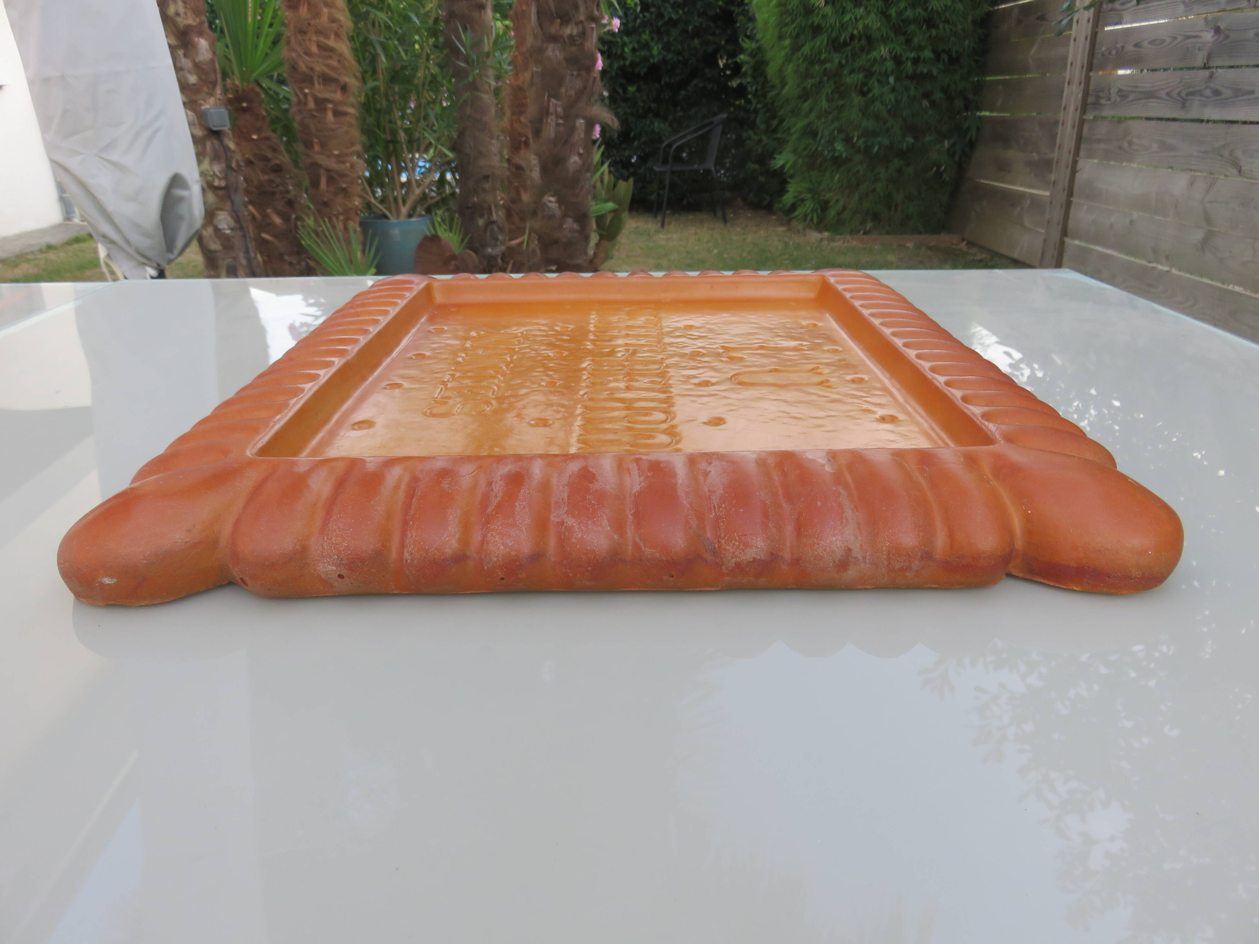Decorative serving tray in resin, 1960s