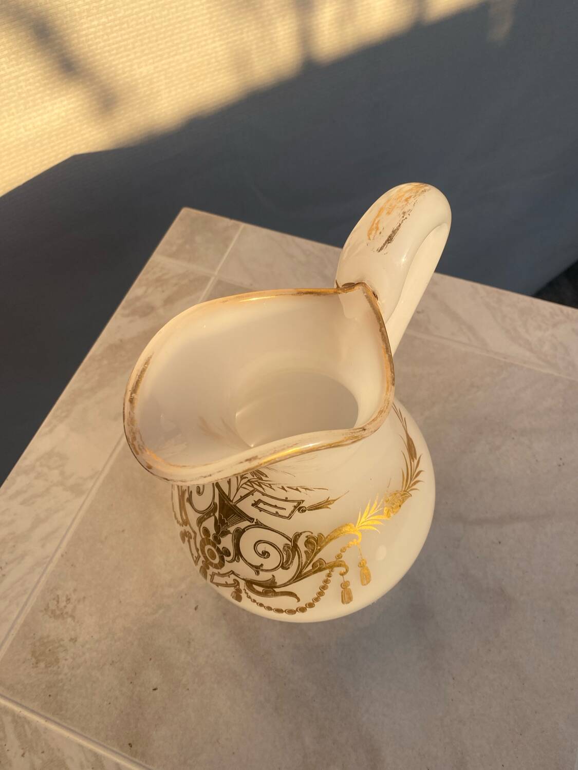 Ancien broc en opaline napoleon III