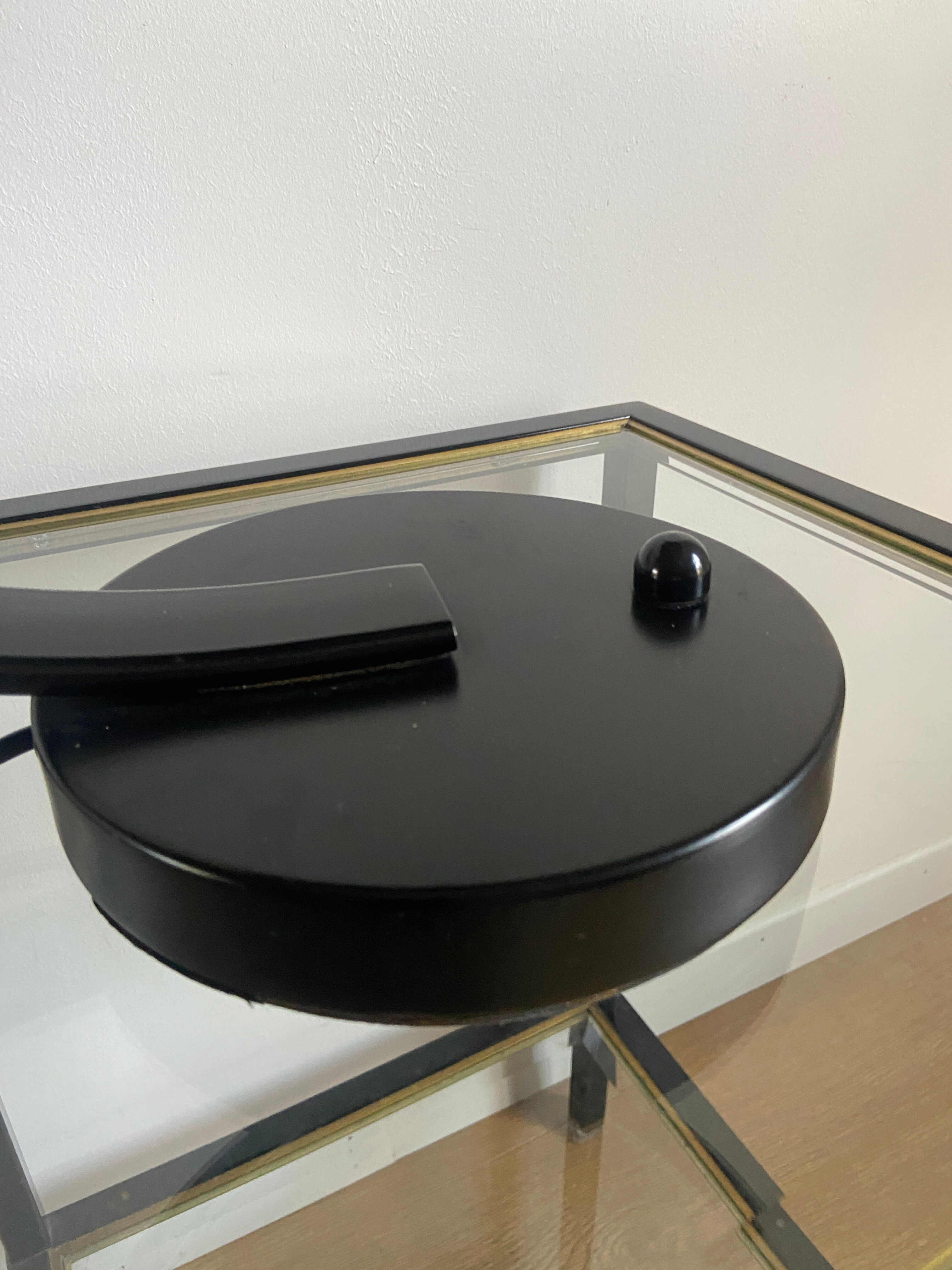 Lampe de bureau soucoupe noire par disderot pour soka made in france