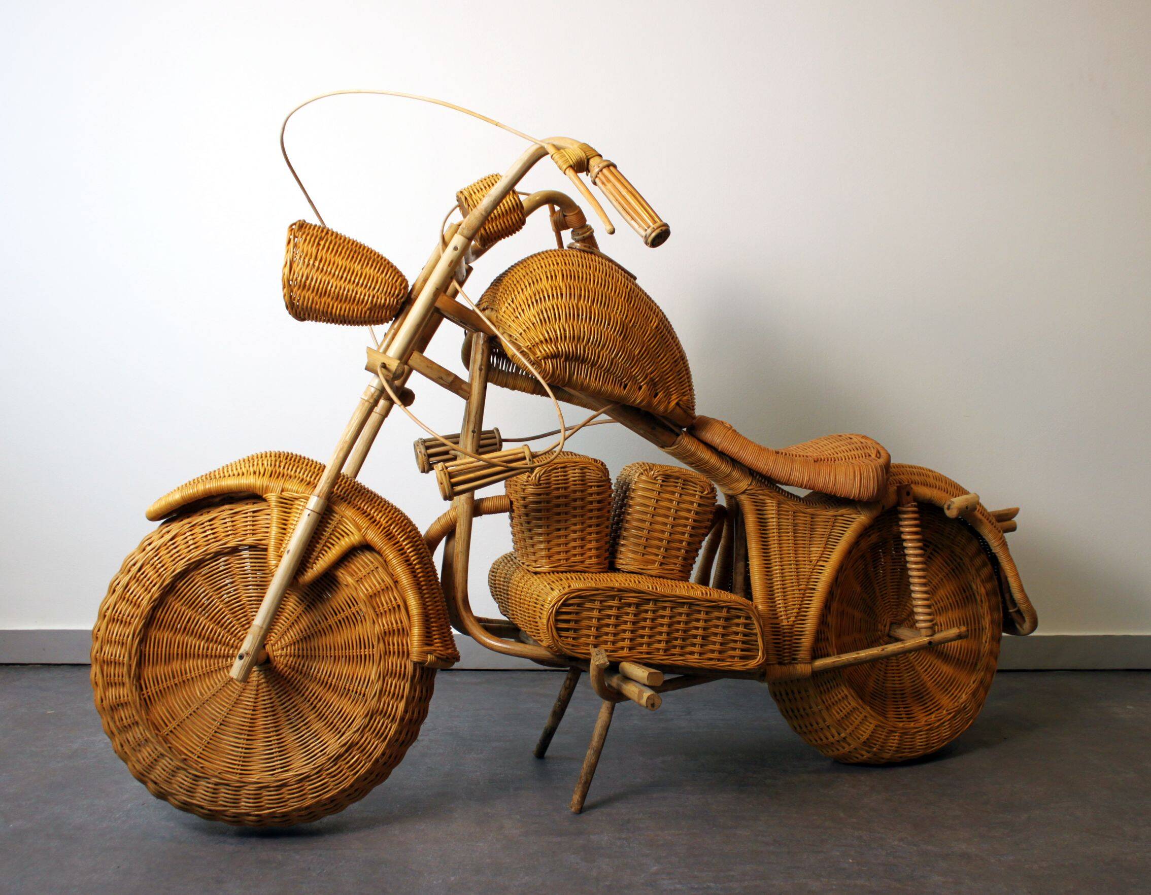Rattan Harley Davidson, Tom Dixon, 90.
