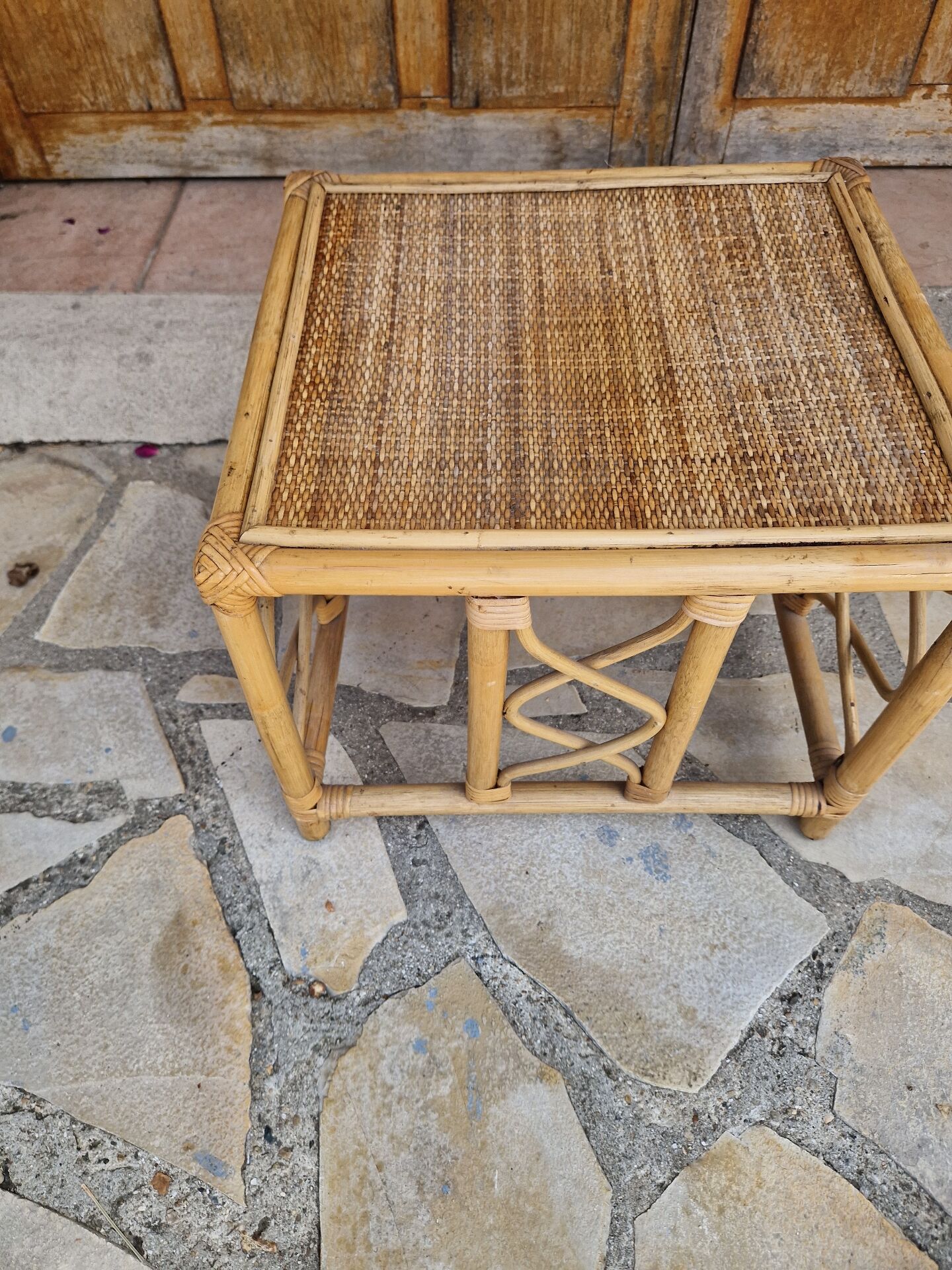 Table basse en rotin