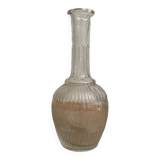 Petit vase en verre transparent