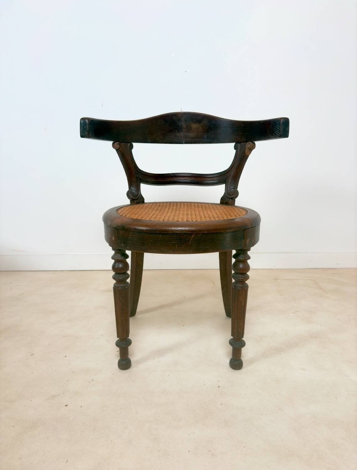 Chaise ancienne de style Louis Philippe en bois et cannage
