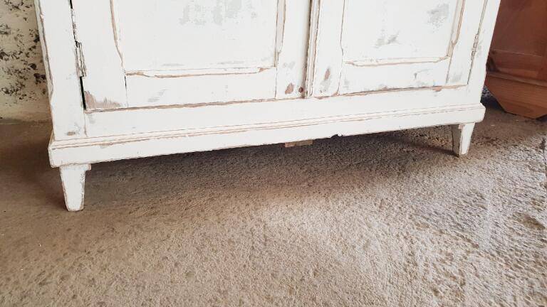 Vintage Parisian wardrobe