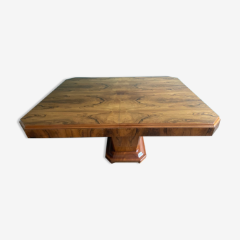 Art Deco table in walnut bramble