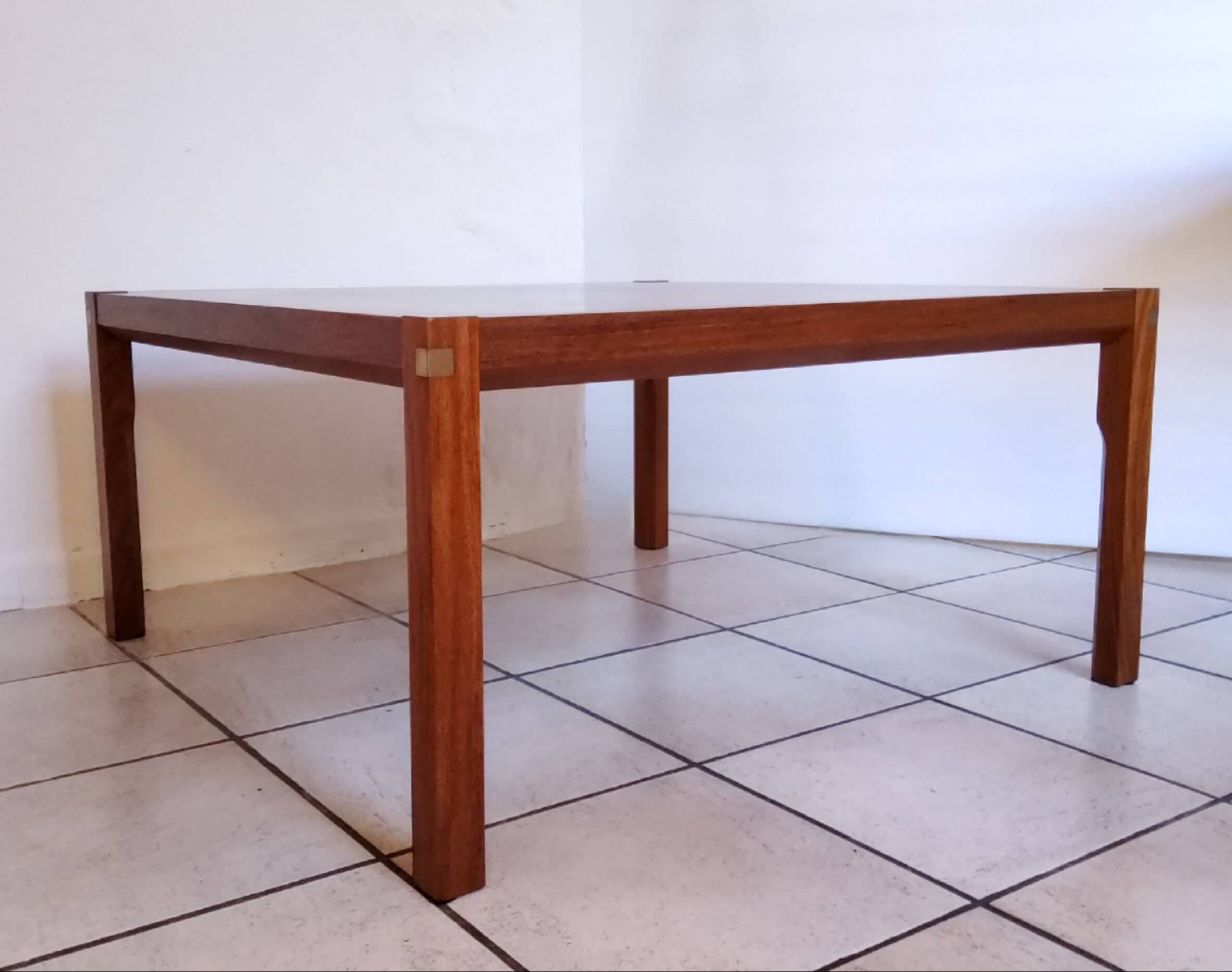 Table basse scandinave en bois massif