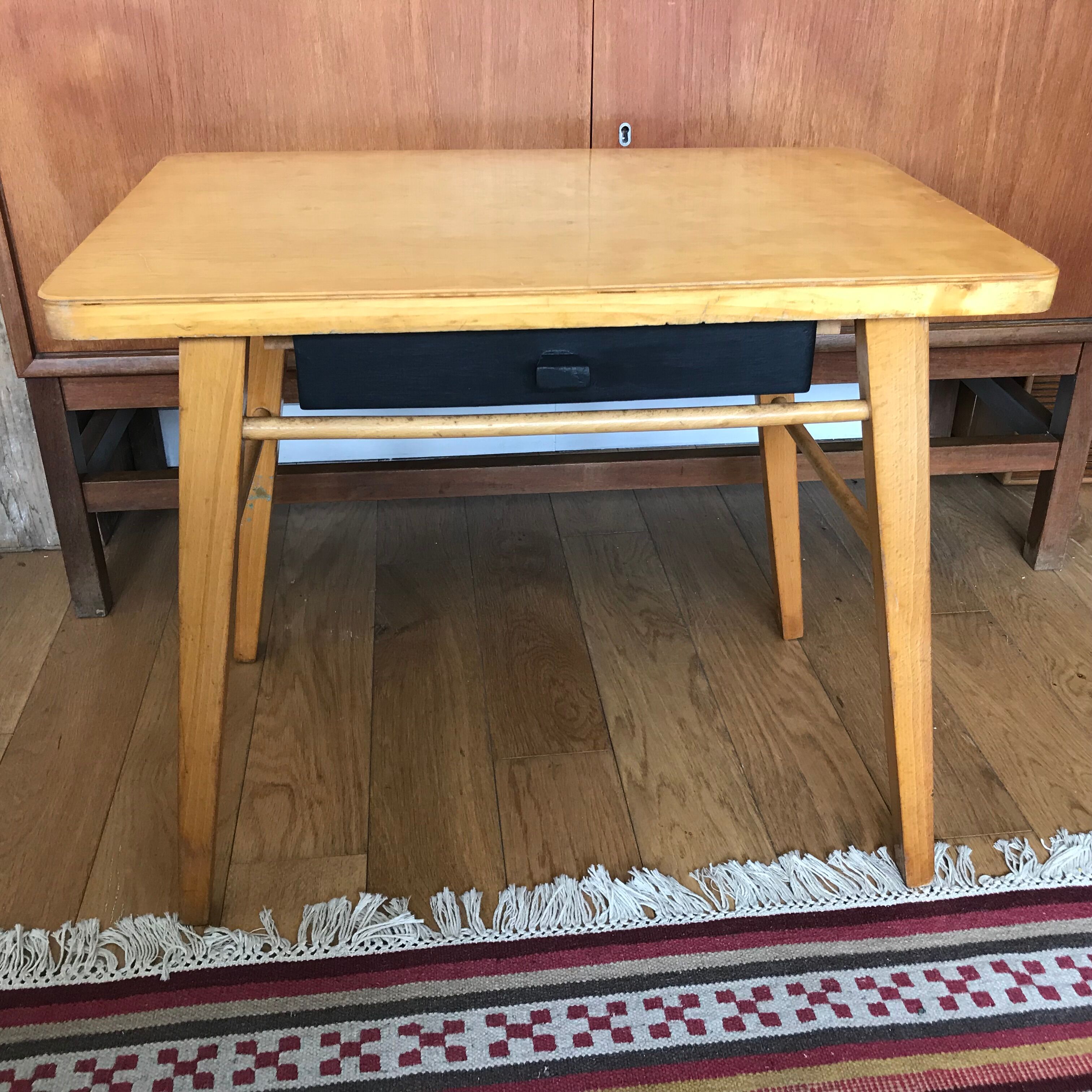 Baumann children's desk and chair set