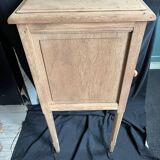 Table de chevet