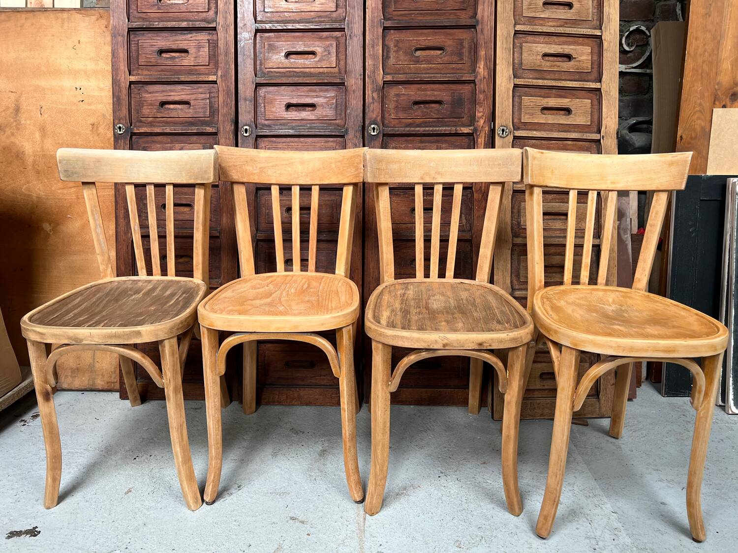 Chaises bistrot Baumann anciennes