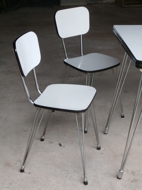 Table and Chair set in formica foot Eiffel Tower of the 1970s