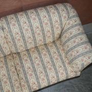 Large canapé Antique Howard & Sons Portarlington original tapestry ticking